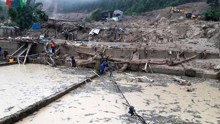 Landslide buries 25 houses in Sin Ho