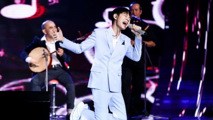 High school student wins reality talent show Sing My Song