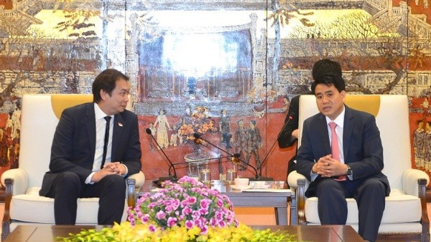 Singapore, Hanoi seek cooperation in digital technology