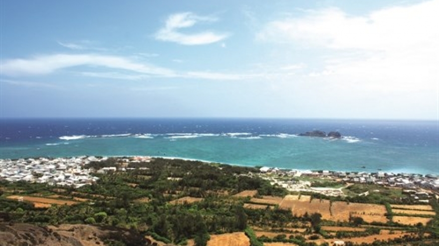 Soc Trang works to tape coastal economic strengths