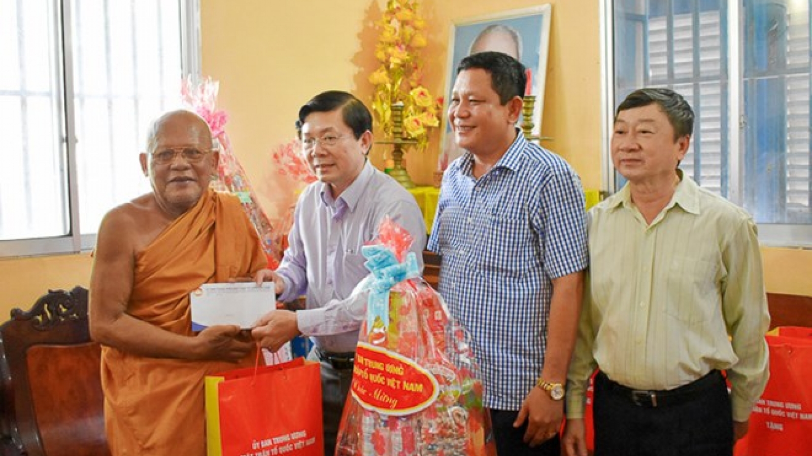 Greetings to Khmer people on traditional New Year