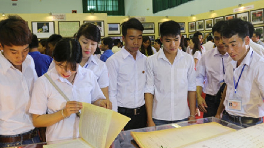 Hoang Sa, Truong Sa documents displayed in Son La
