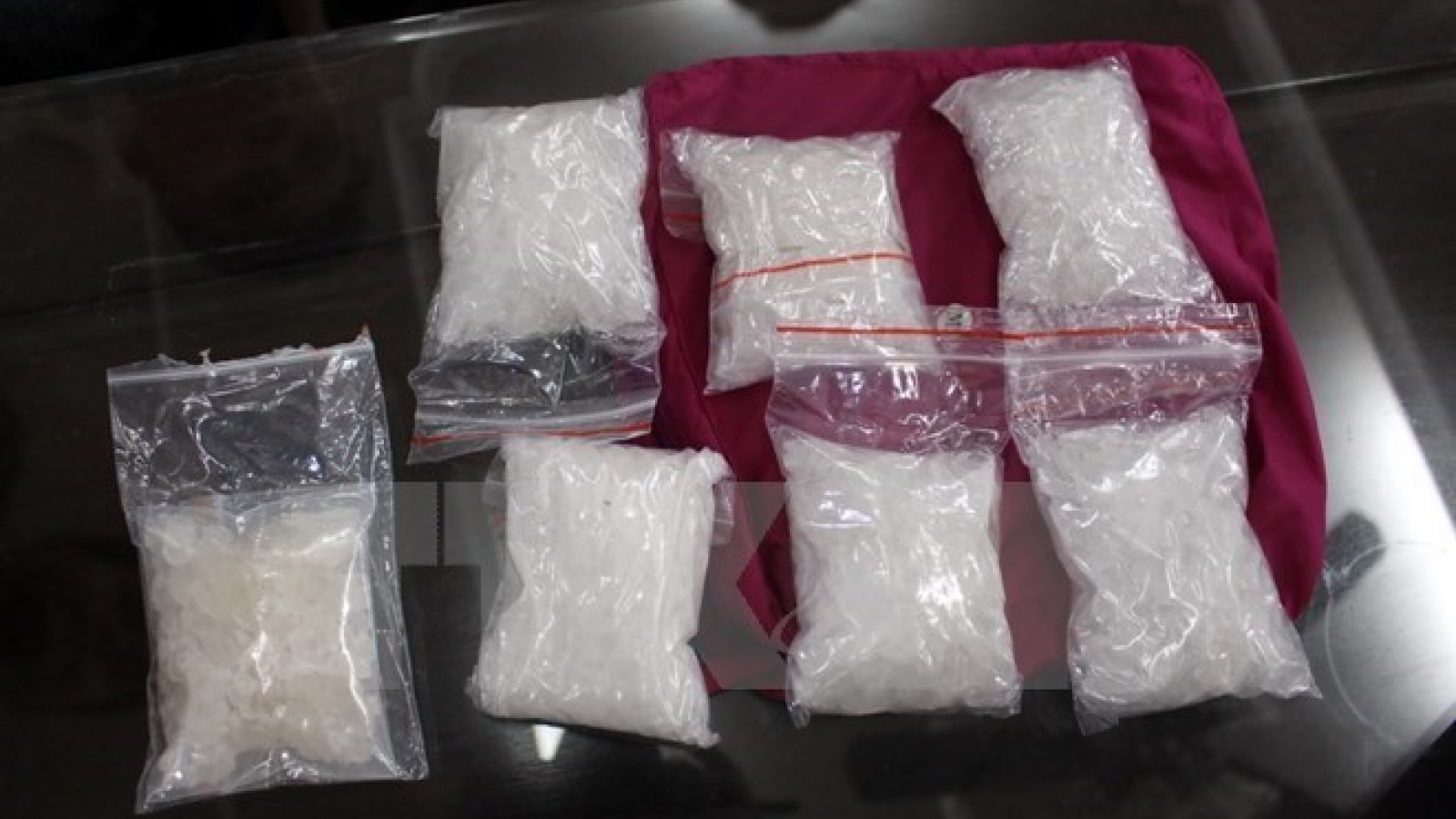 Son La: illegal drug transporters arrested