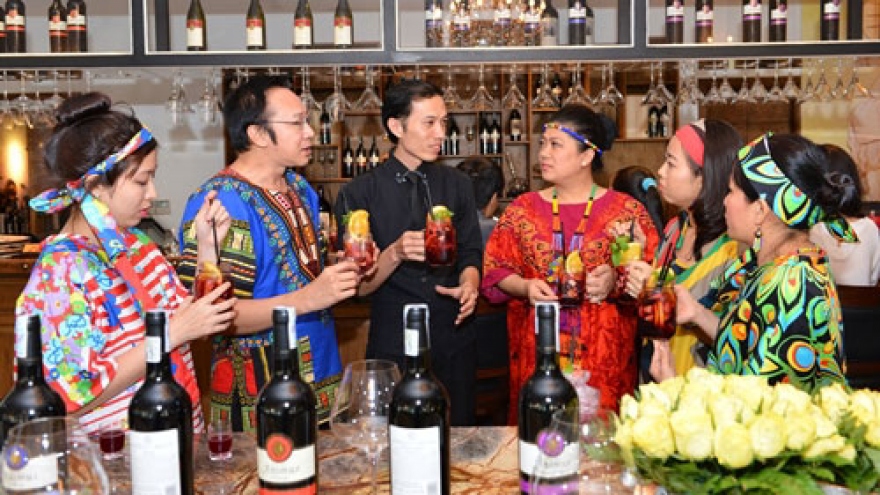 
        South Africa wishes to elevate ties with Vietnam
                              