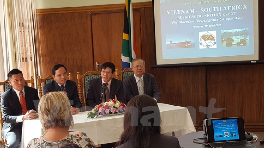 Vietnam, South Africa boost sea logistics cooperation