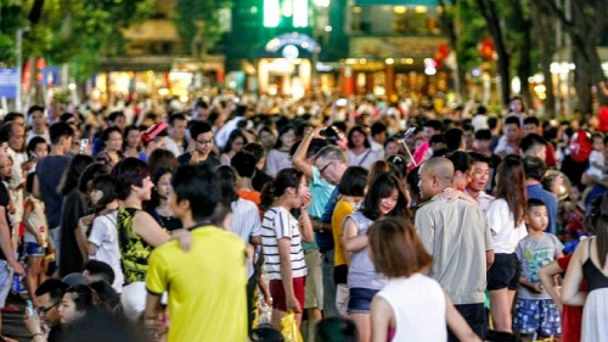 Street performers face ban from Hanoi promenade