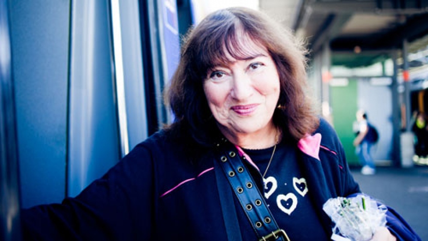 
        Renowned French author to arrive in Hanoi 
                              