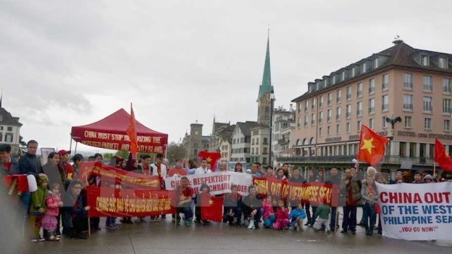 Outstanding contributors to Vietnam-Switzerland ties honoured