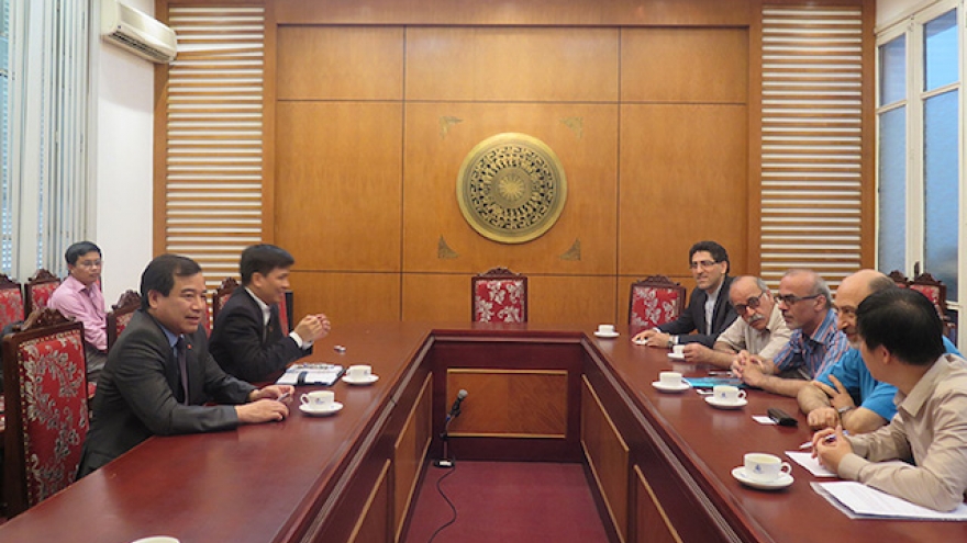 Noted Iranian filmmaker makes first Vietnam visit