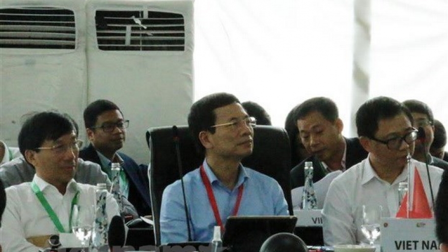 Vietnam attends ASEAN telecom ministers meeting in Indonesia