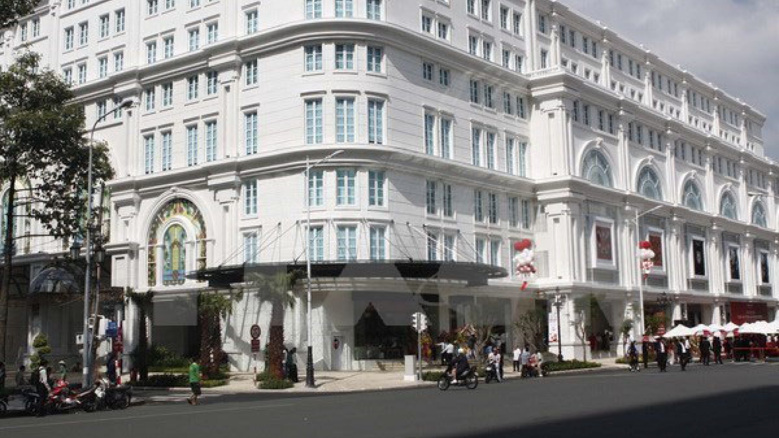 Savills: office rents surge in HCM City, stable in Hanoi