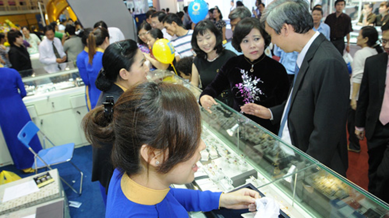 Int’l Jewellery Fair to sparkle in HCM City