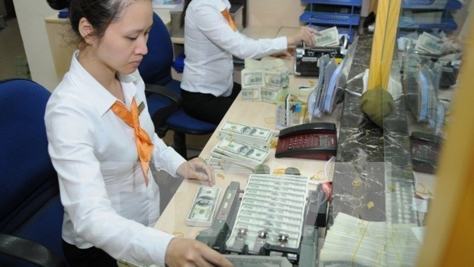 Interest rate under pressure to stay steady