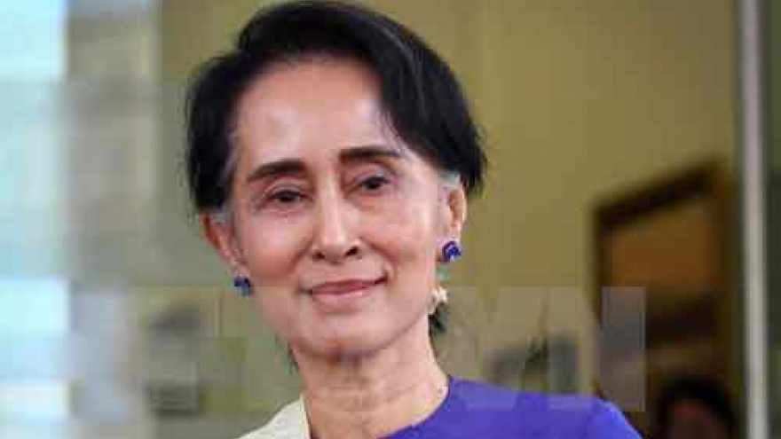 Myanmar’s state counselor visits Thailand