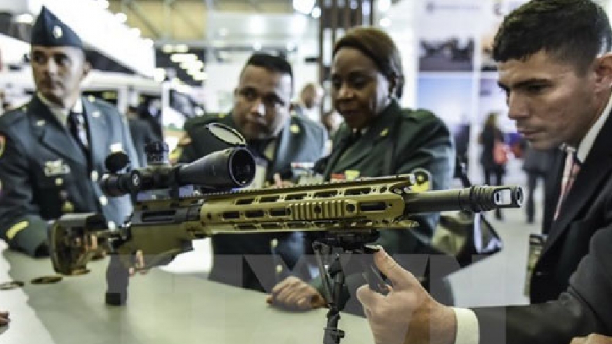 Vietnam attends Indo Defence Expo and Forum 2016