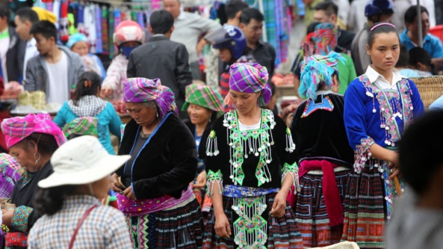 Tam Duong market embraces local mountain culture