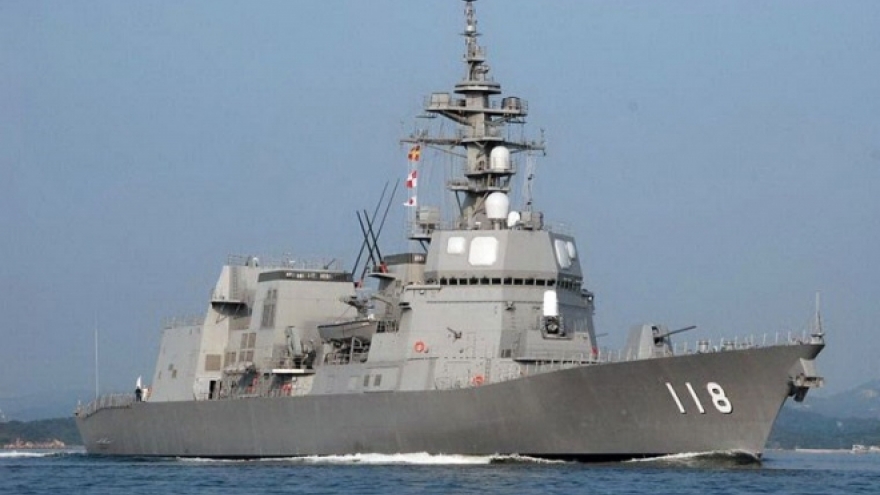 Japanese Navy crews come calling on Vietnam