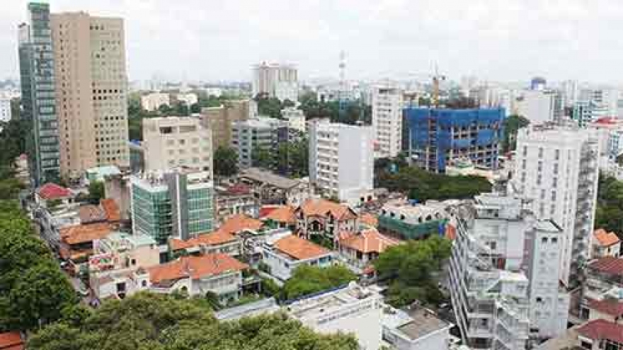 Real estate urged to seek out stable capital
