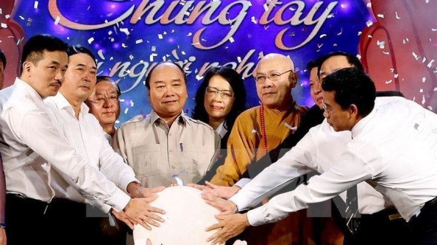 Television programme raises fund for the poor in Hanoi, HCM City