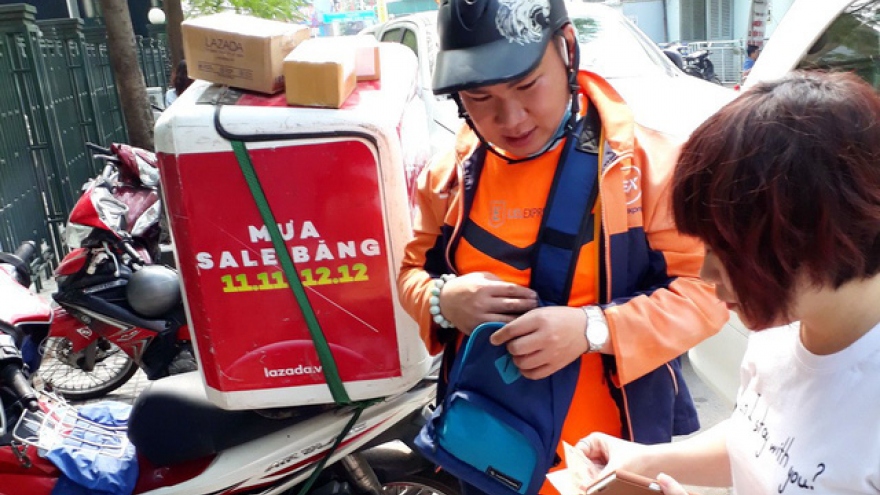 ​Tet shopping goes online in Vietnam