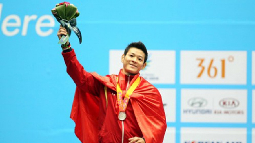 Weightlifter Kim Tuan clinches ASIAD17 silver medal