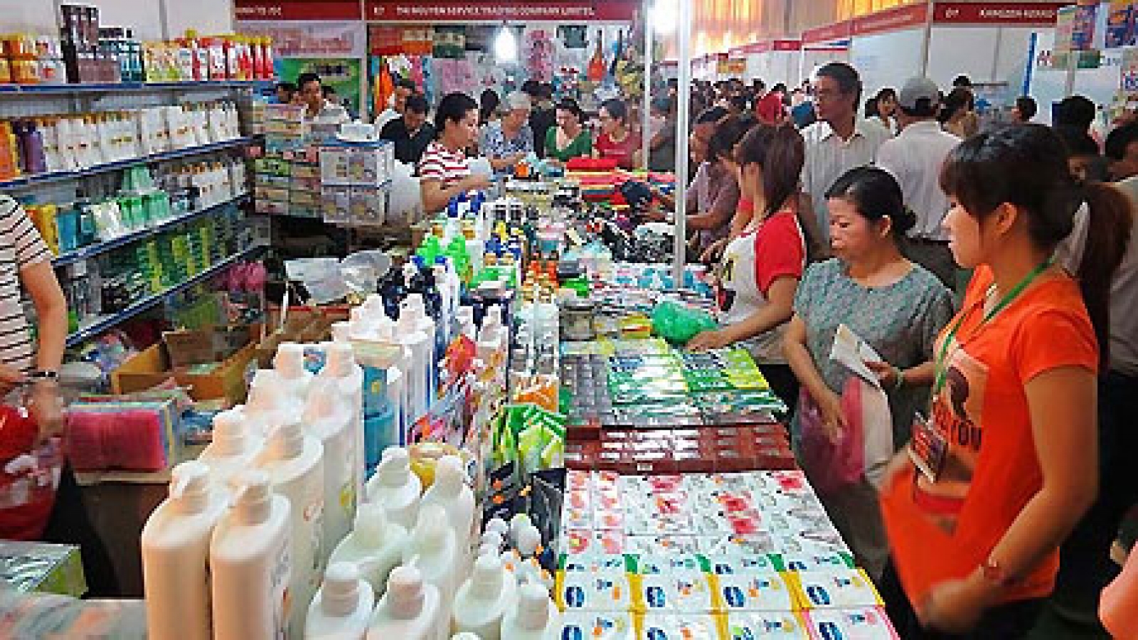 Japanese, Thai goods flood the local market