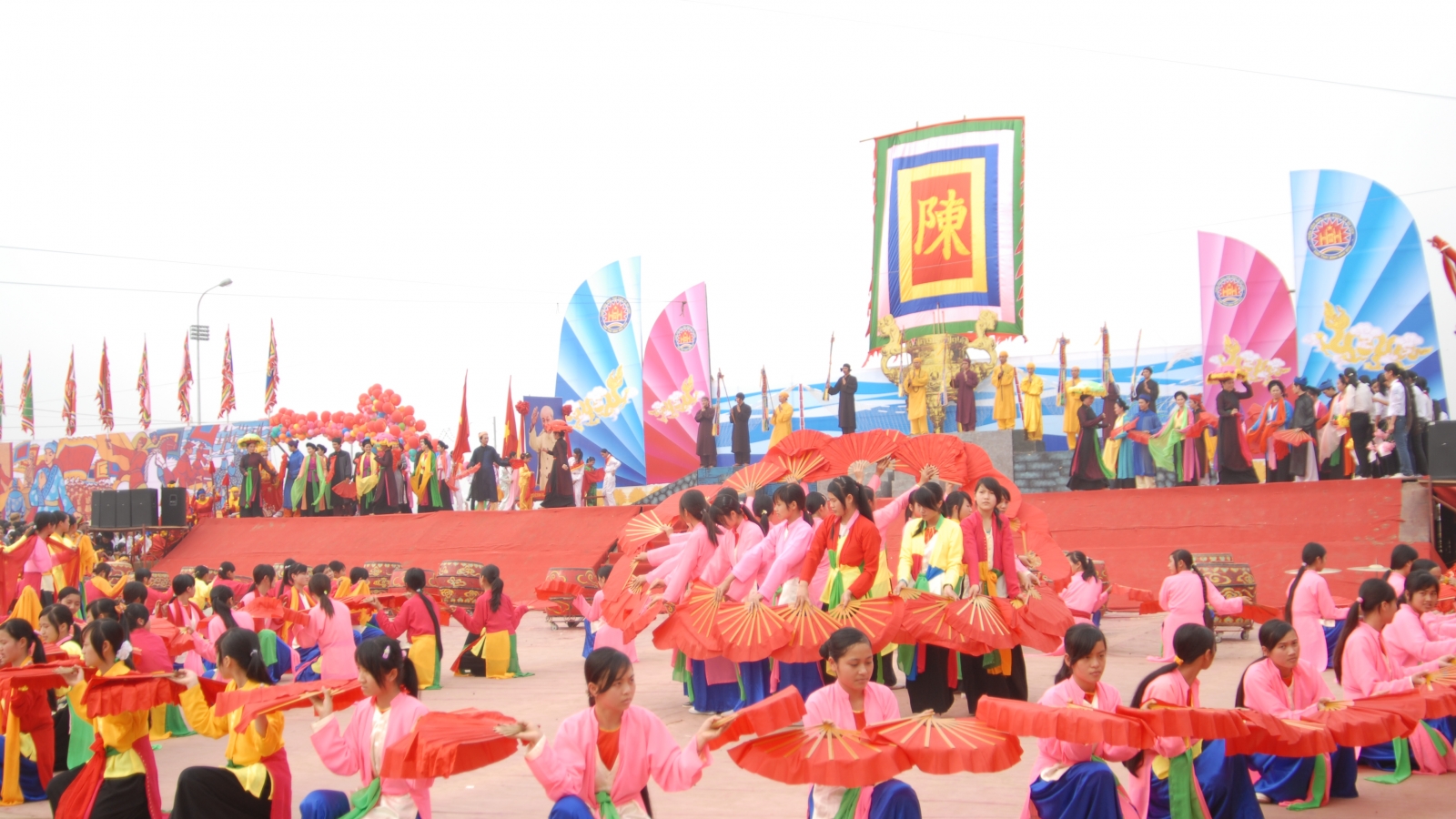 Tran temple festival opens in Thai Binh province