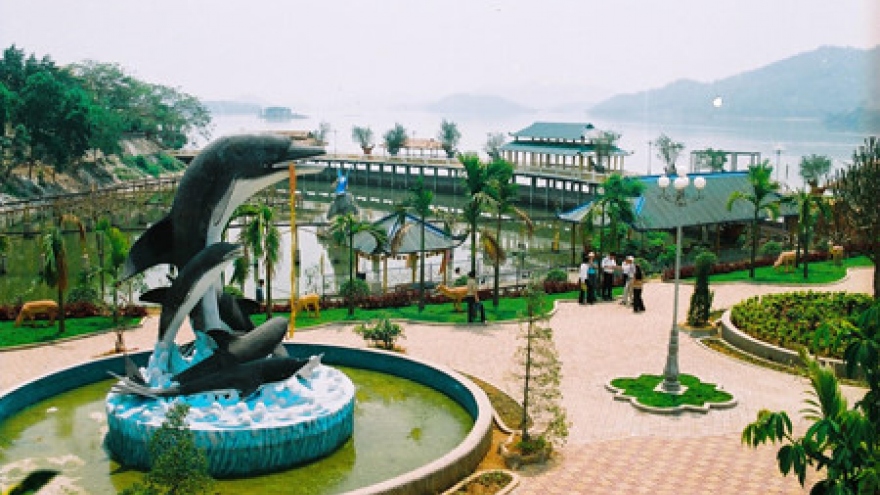 
        2016 Tourism Season launched in Thai Nguyen
                              
