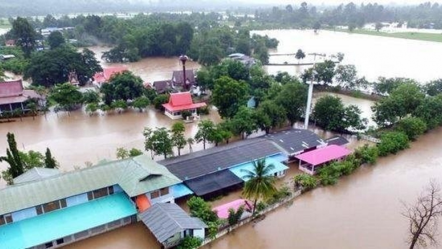 
        Sympathies to Thailand on flood-triggered property losses
                              