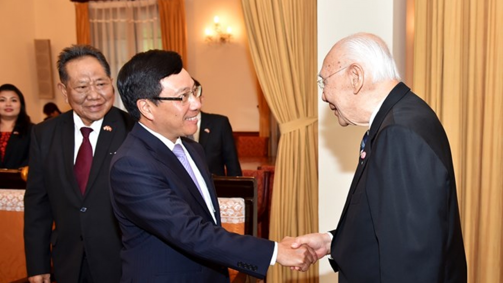 Vietnam, Thailand eye deepened ties