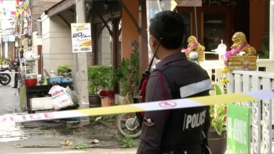 Thai PM orders intensifying security after bomb blasts