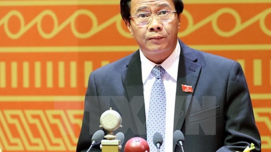 Party Congress continues with documents discussion