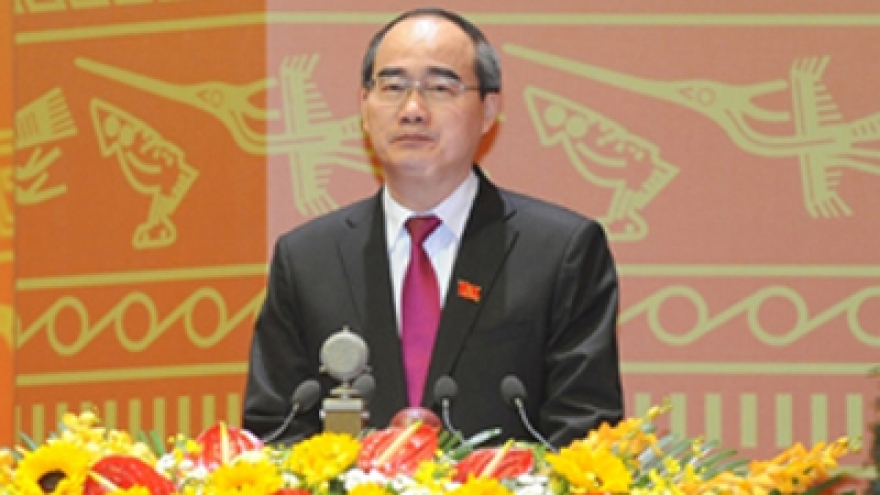 
        12th National Party Congress discusses documents
                              