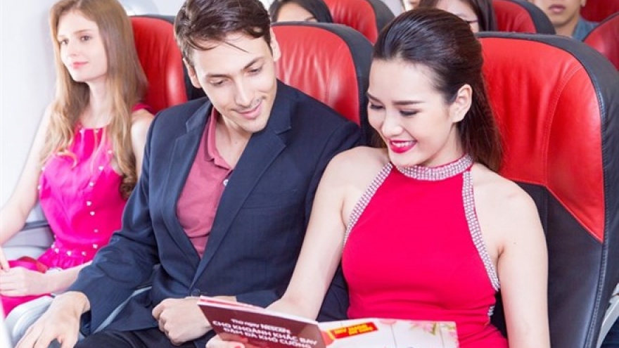 Vietjet sells 5,000 promotional tickets at Hong Kong int’l travel expo