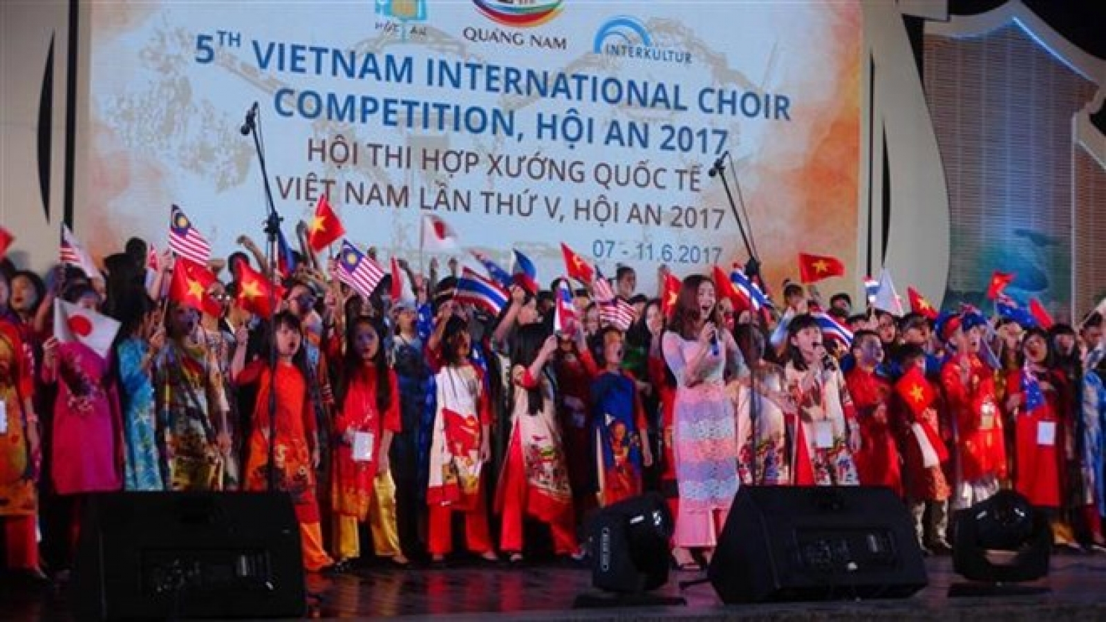 Over 1,000 artists attend Vietnam International Choir Competition