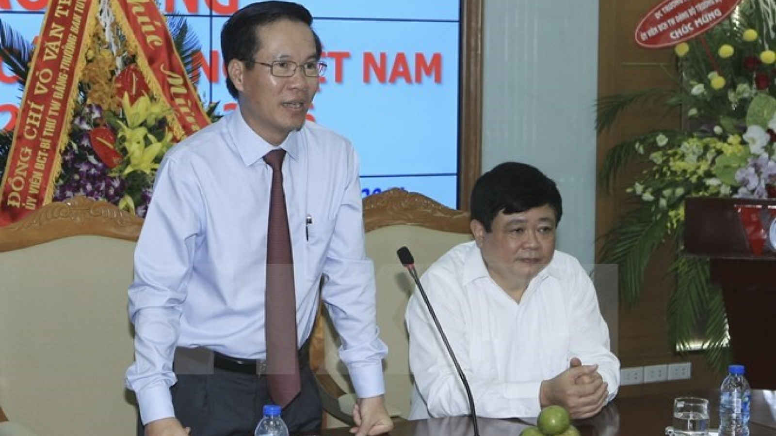 Representative agencies urged to contribute to foreign information service