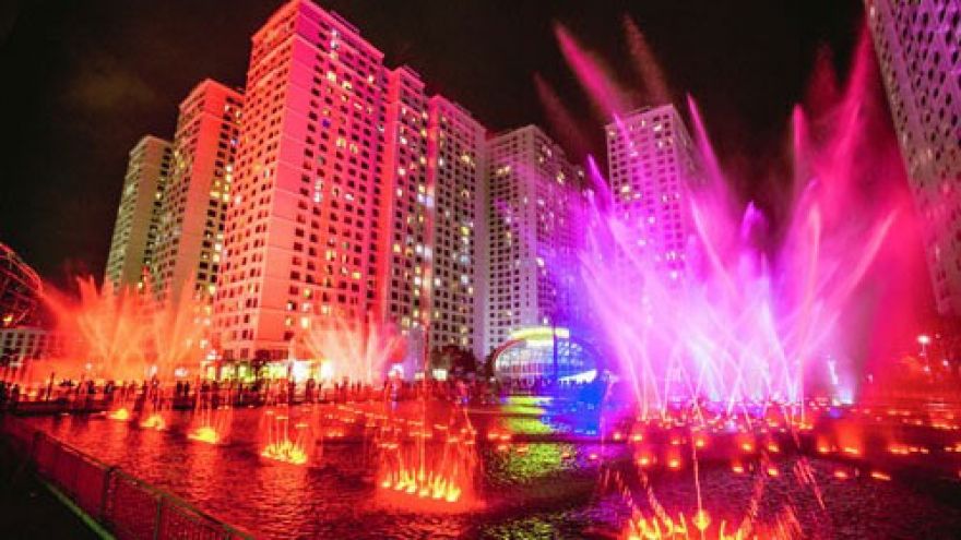 Photo exhibition spotlights Hanoi’s development