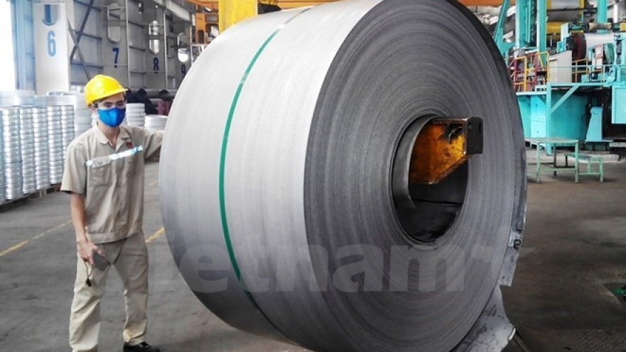 12,000 tonnes of iron sheets shipped to Europe