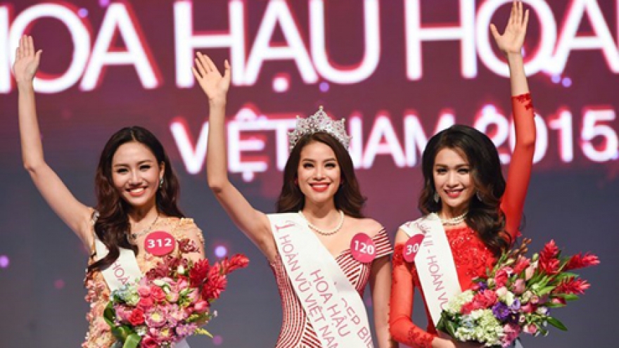 Pham Thi Huong crowned Miss Universe Vietnam 2015