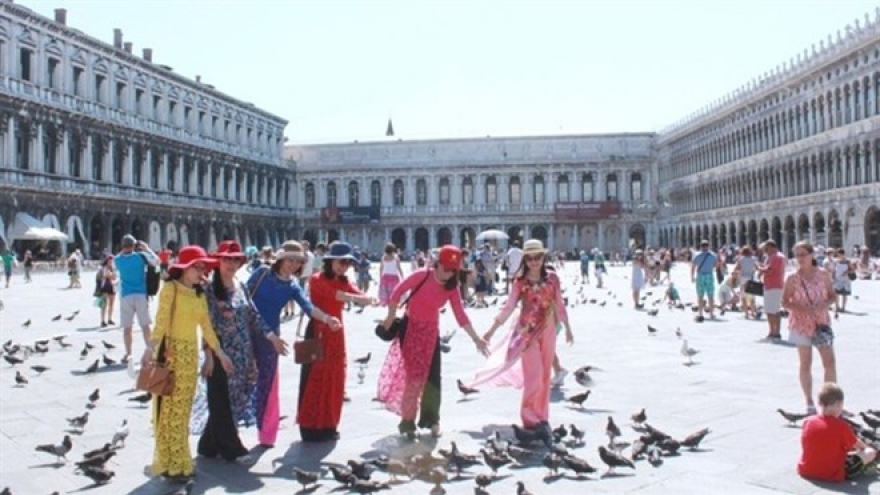 Tour firms set for profitable Tet holiday