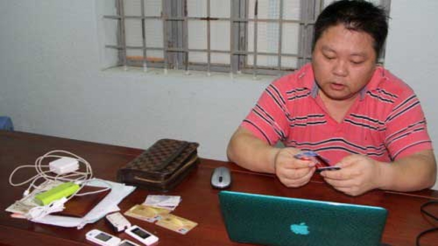 Chinese American apprehended over US$70,000 credit card scam in Vietnam