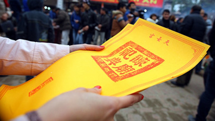 Getting Tran Temple sealed papers
