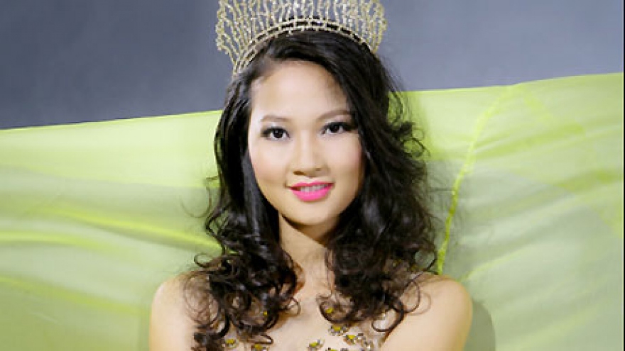 Tran Thi Quynh prepares for Mrs World 2013 