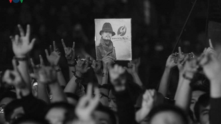 Friends and colleagues pay tribute to Tran Lap