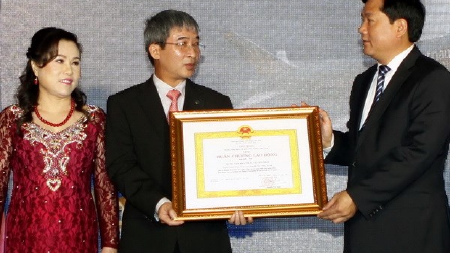 Tan Son Nhat airport welcomes over 9 million visitors