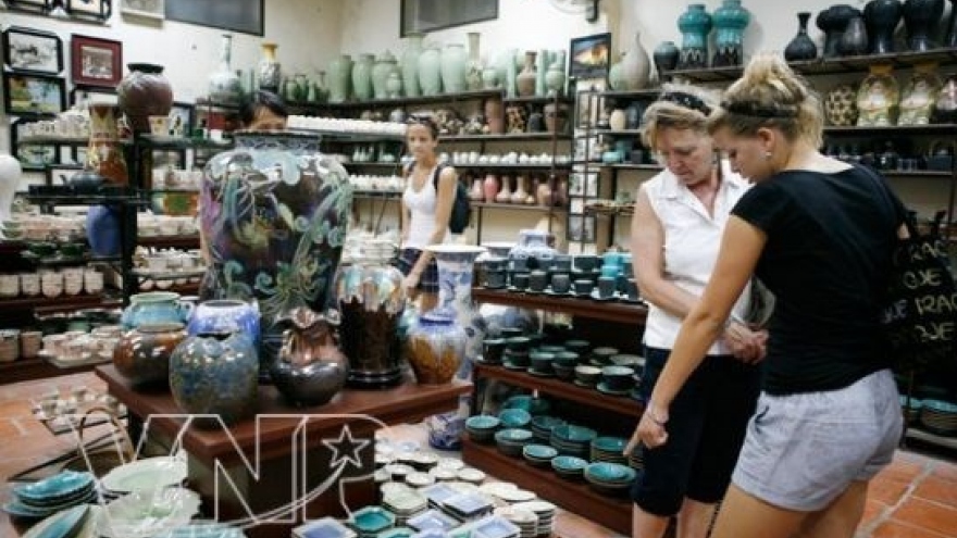 Travel tours, craft villages paired to promote Vietnamese goods