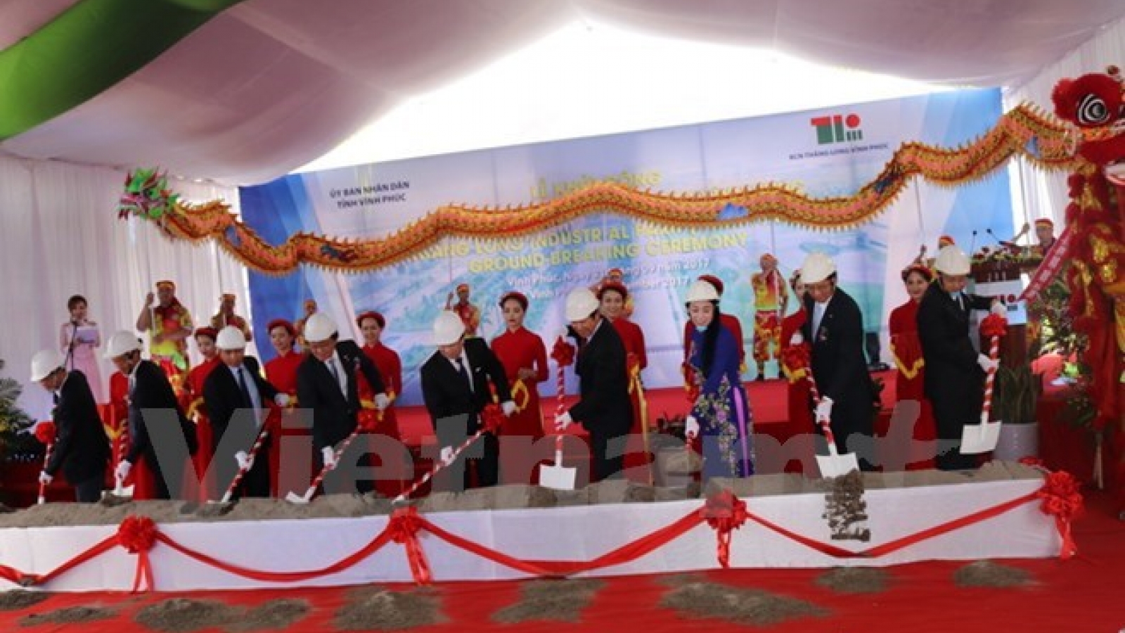 Sumitomo begins building Thang Long Industrial Park III