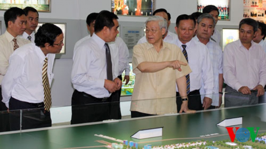 Party leader visits southeastern provinces 