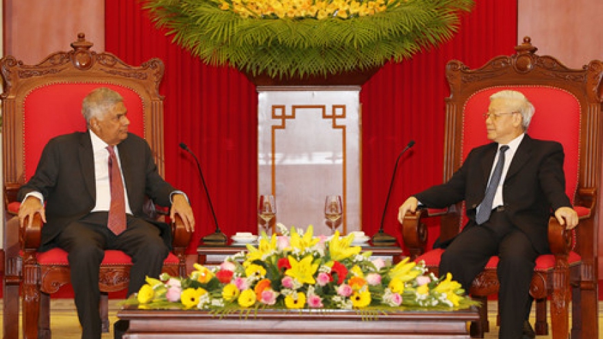 Party leader hosts Sri Lankan PM