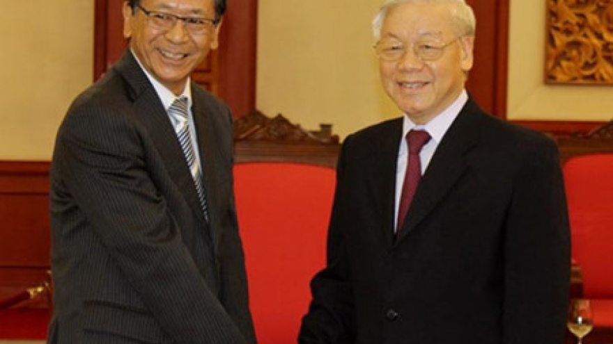 Party leader hosts outgoing Japanese Ambassador